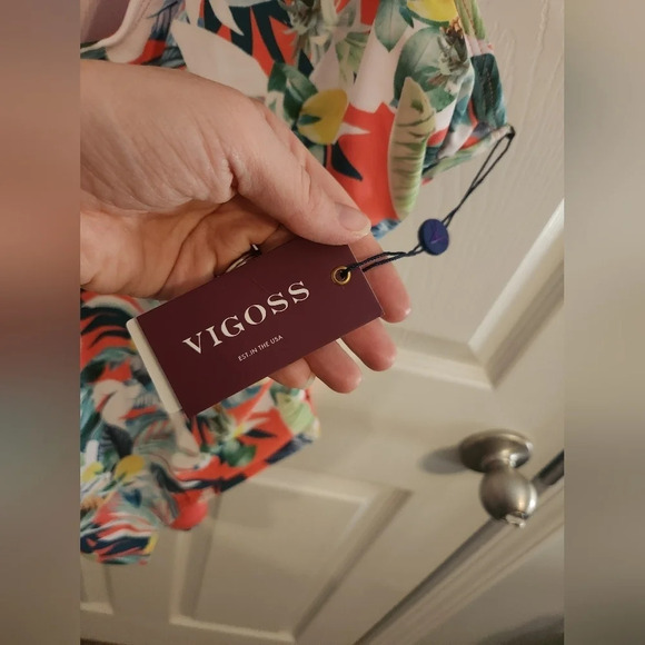 NWT Vigoss tropical beach adjustable floral Pineapple one piece swimsuit Large - Picture 3 of 11